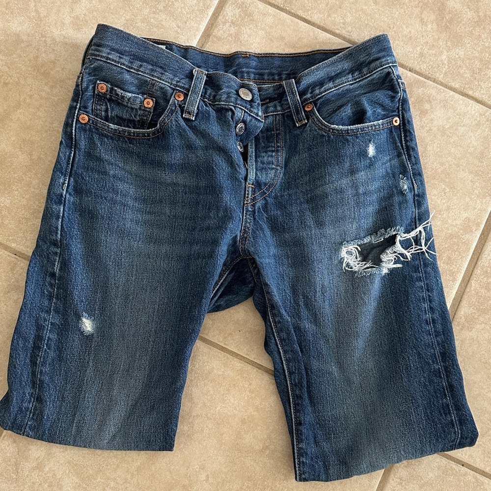 Women’s Levi jeans